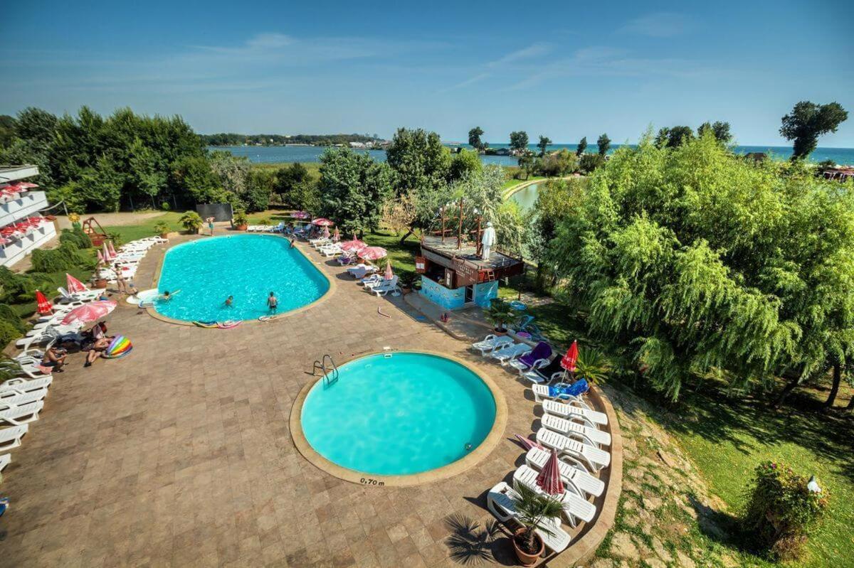Complex Tismana 3* All Inclusive Jupiter Exterior foto